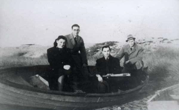 Danish Jewish refugees arriving in Sweden in a rowing boat on 6 October 1943