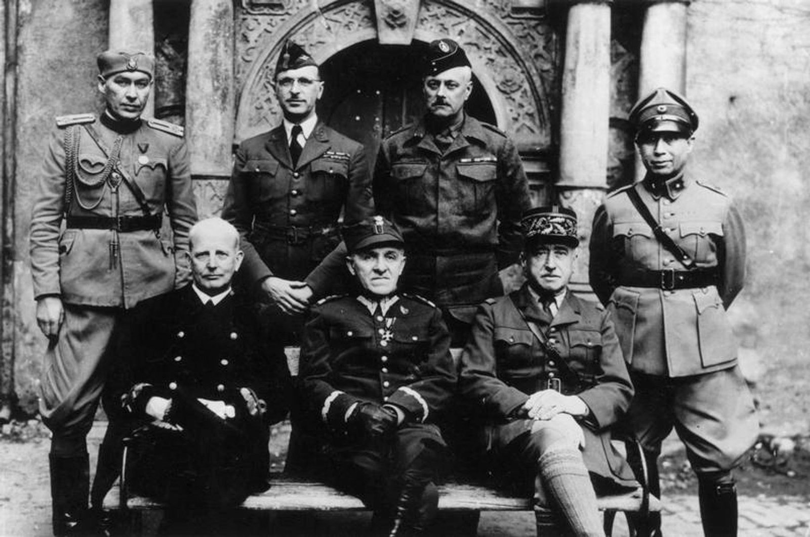 Allied officer prisoners at Oflag IV-C, Colditz, in 1941