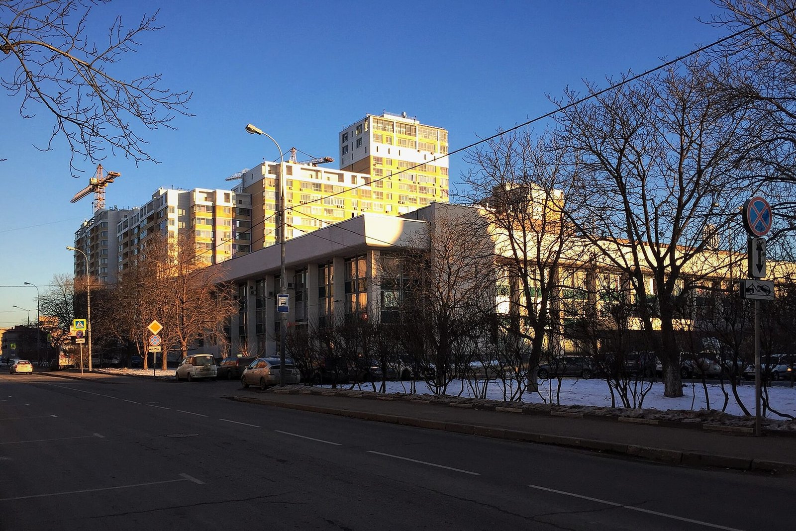 Exterior of the Dubrovka Theater Center on Melnikova Street in Moscow, photographed in 2016.
