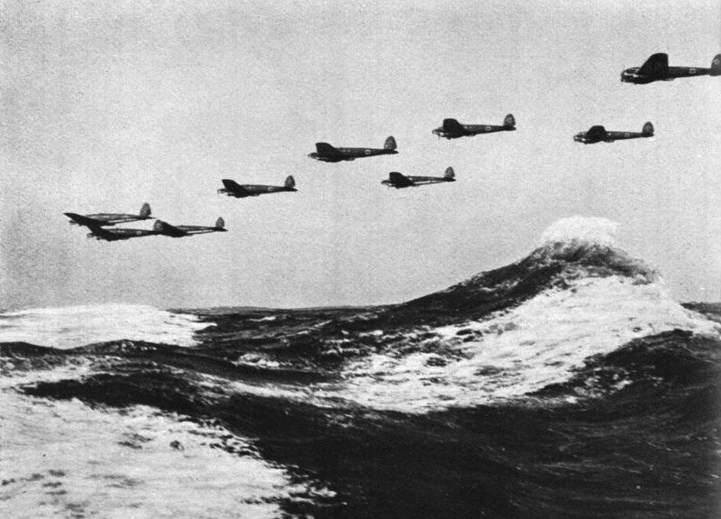 Formation of Heinkel He 111 aircraft